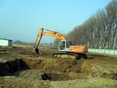 上海宝山区挖掘机出租场地平整随叫随到价优_工程与建筑机械_机械及行业设备_供应